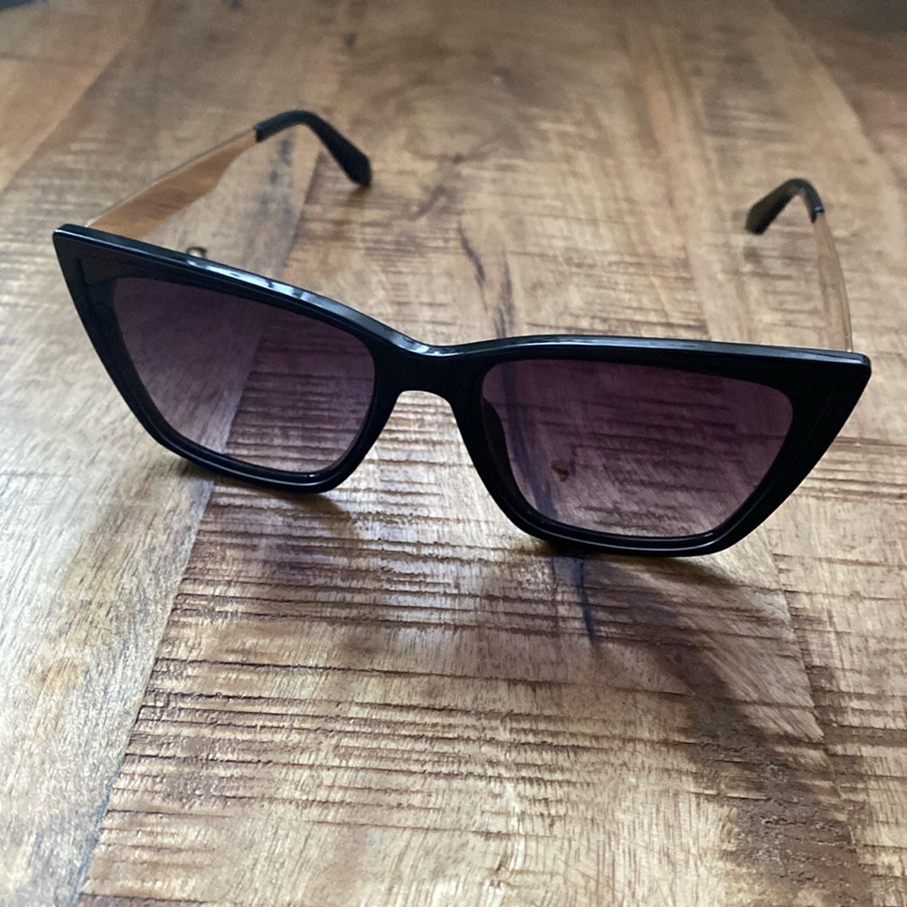 Quay sunglasses - Call the Shots remixed